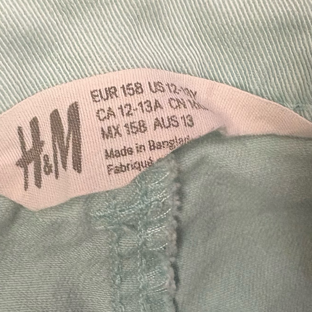 H&M Youth Light Mint Green Roll-Hem Denim Shorts - Picture 2 of 3